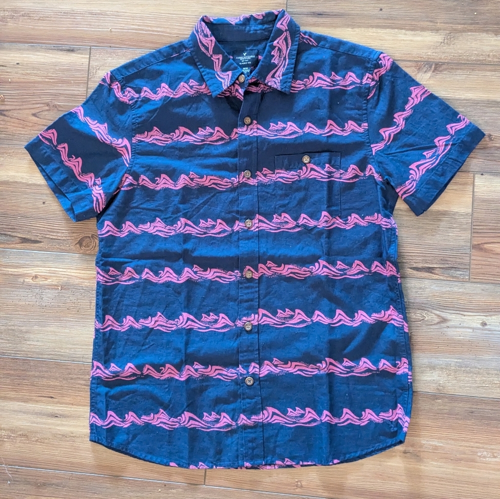 American Eagle Outfitters Men's Navy and Pink Casual Shirt